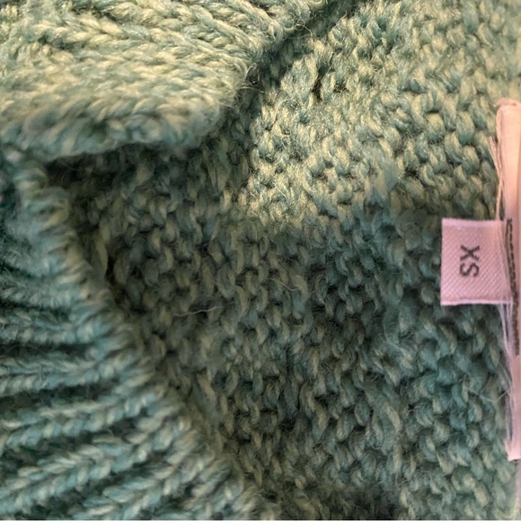 Kilronan Knitwear 100% Pure New Wool Cable Knit Cardigan Green Size XS - Picture 4 of 4